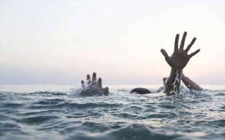 میٹرک میں فیل کیوں ہوئے،والدہ کی ڈانٹ پر نوجوان نے نہرمیں کود گیا